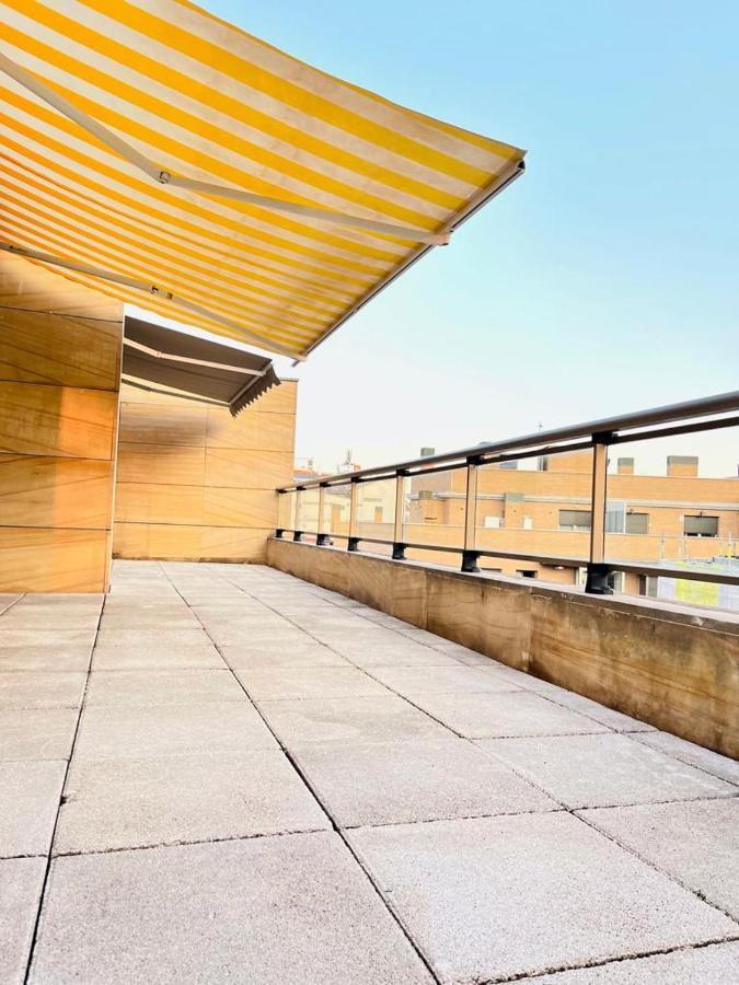 Apartamento 1 Madrid Bagian luar foto
