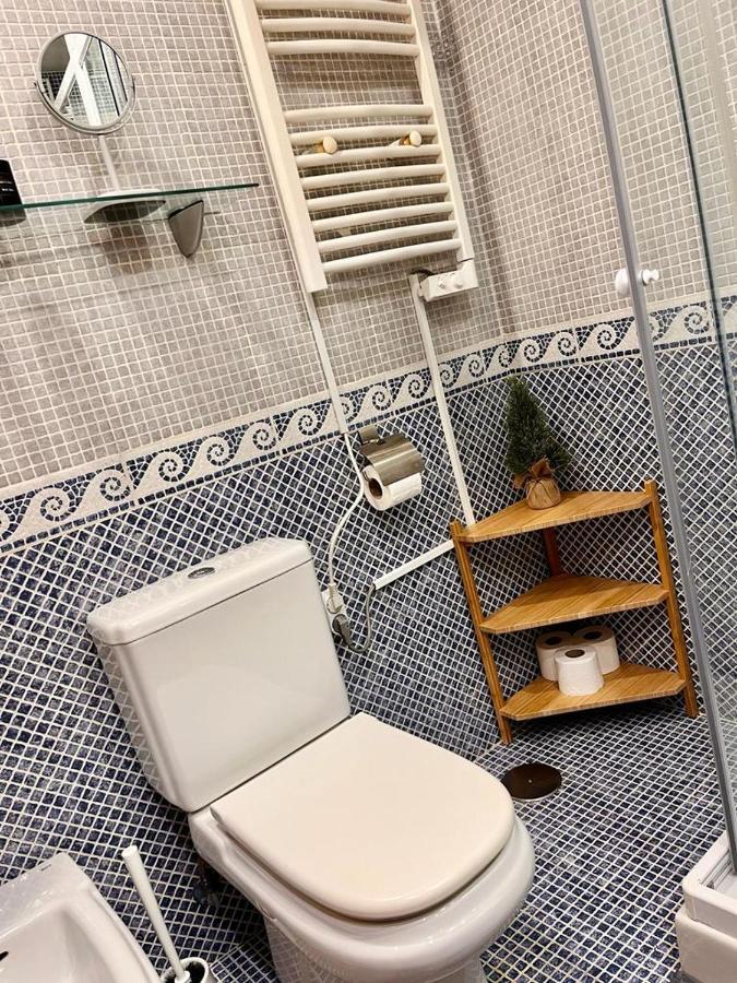 Apartamento 1 Madrid Bagian luar foto