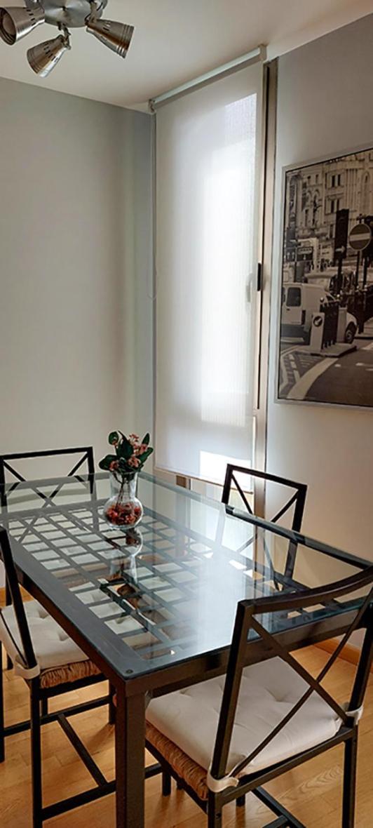 Apartamento 1 Madrid Bagian luar foto